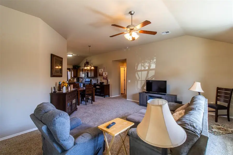 900 Switzerland Avenue, Yukon, OK 73099 - #2