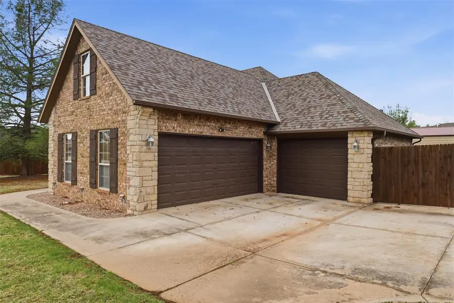 1803 River Ridge Lane, Tuttle, OK 73089 - #3