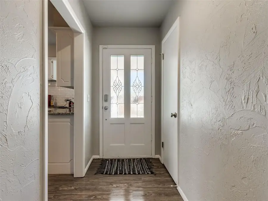 2909 N Viewpoint Drive, Midwest City, OK 73110 - #3