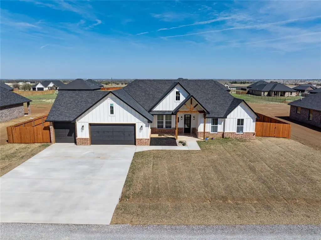 5488 NE Minnow Lane, Elgin, OK 73538 - #1