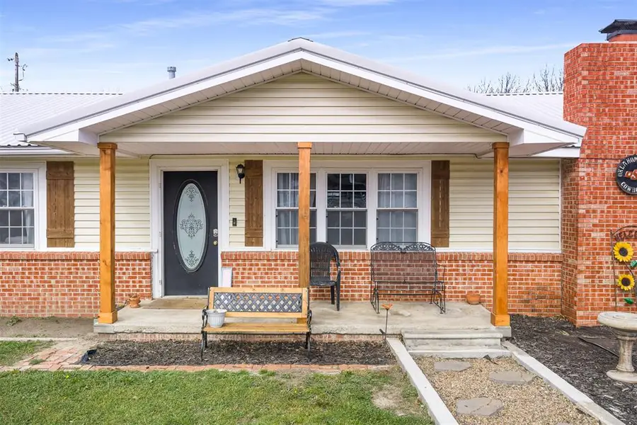 821 N Elm, Stratford, OK 74872 - #2