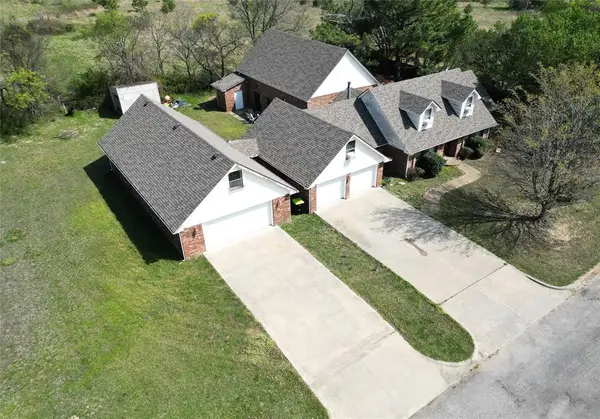 105 Gardenwood Drive, Holdenville, OK 74848