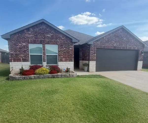 14212 S Babbling Brook Drive, Oklahoma City, OK 73078