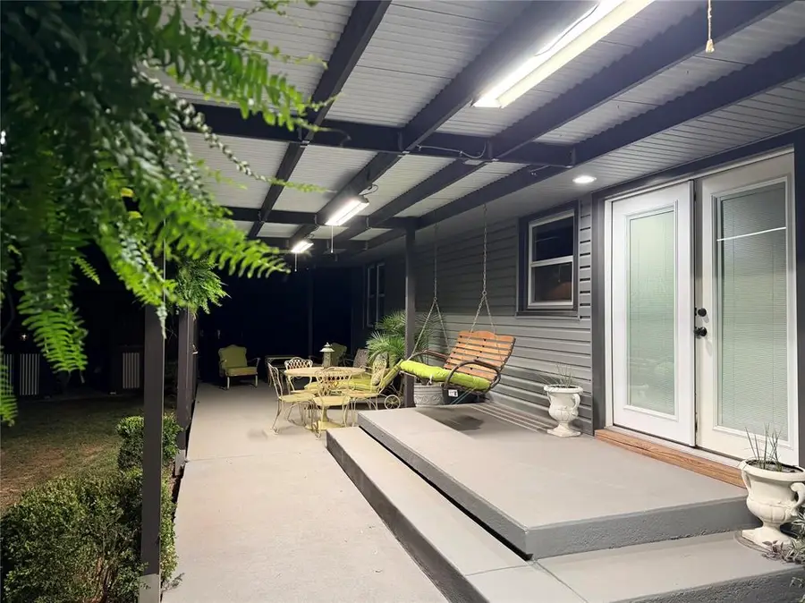 1527 S 5th Street, Chickasha, OK 73018 - #3