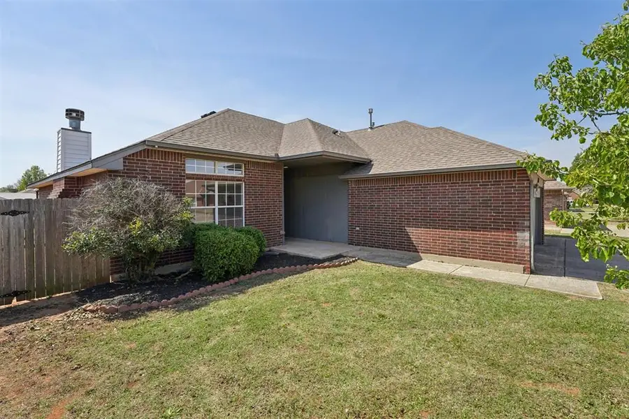 636 Hunters Way, Mustang, OK 73064 - #2