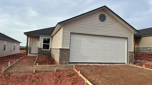 1112 Colt Drive, Guthrie, OK 73044