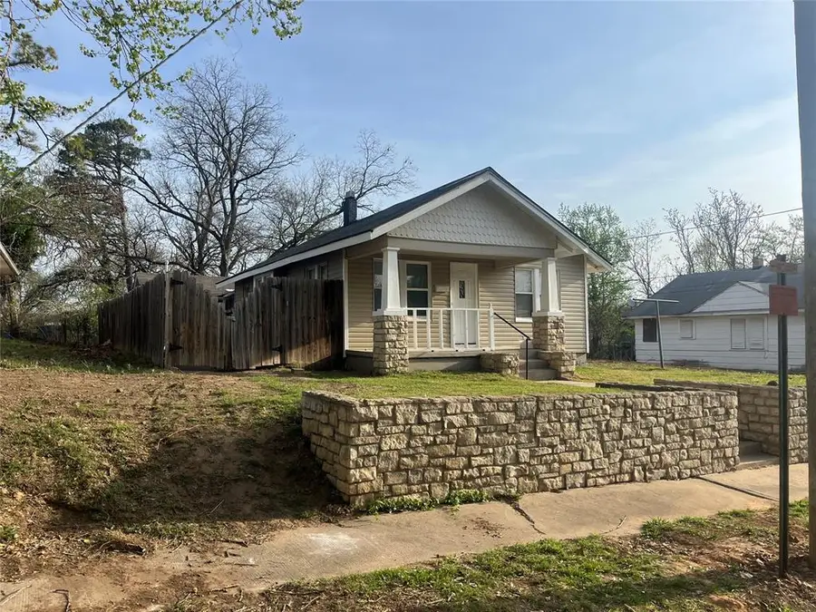 110 E Dewey Street, Shawnee, OK 74801 - #3