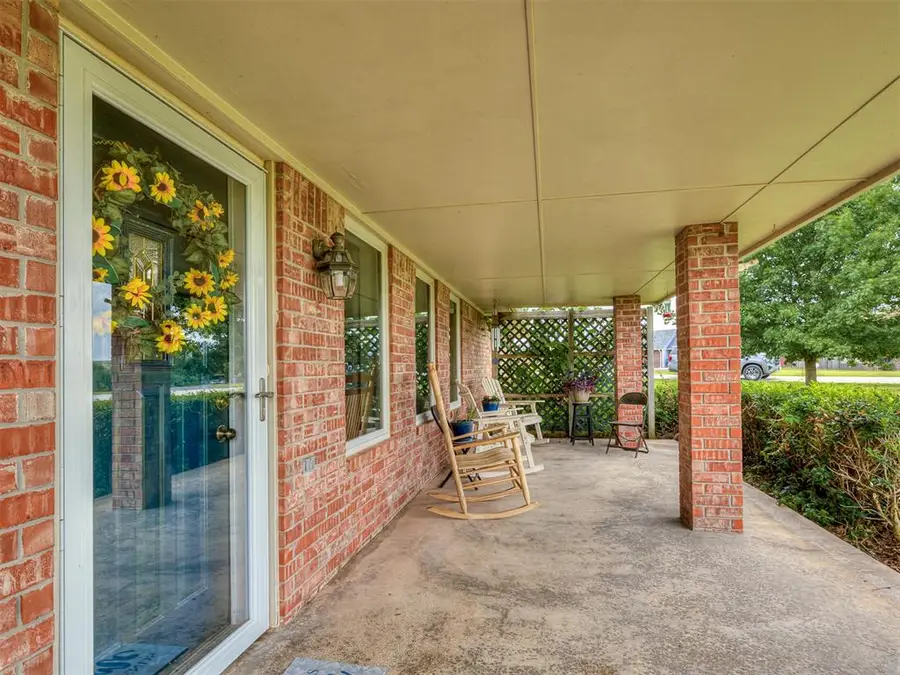 975 Garden Road, Tuttle, OK 73089 - #2