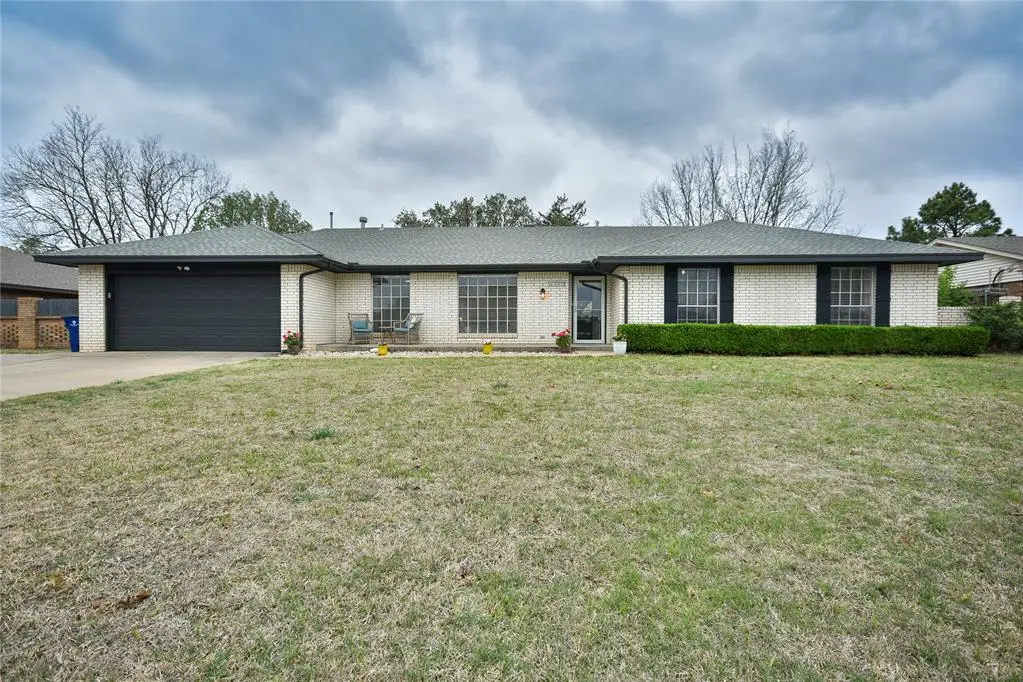 2307 W Club Road, Duncan, OK 73533 - #1