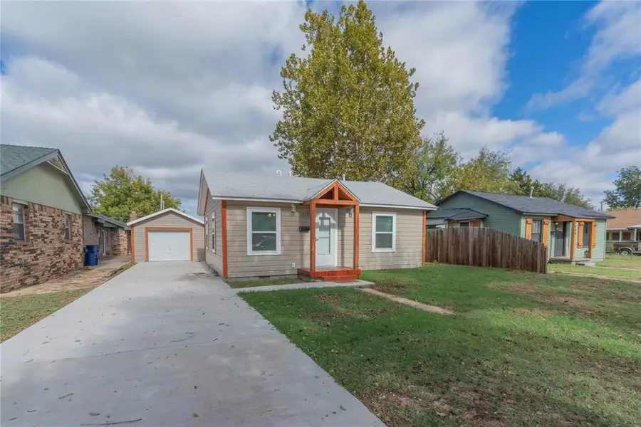 1812 W Montana Avenue, Chickasha, OK 73018 - #2