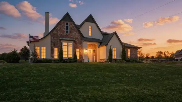 3261 Red Ridge Drive, Blanchard, OK 73010