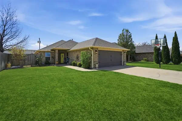 2824 W 2nd Street, Elk City, OK 73644