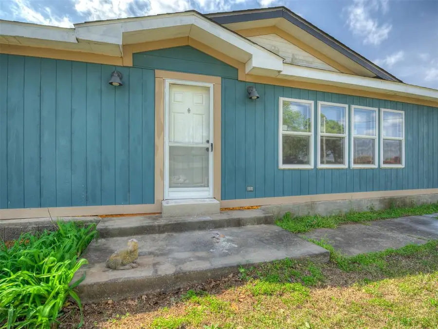 10000 E Maguire Road, Noble, OK 73068 - #2