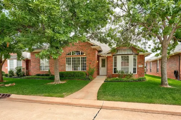 15508 Swallowtail Road, Edmond, OK 73013