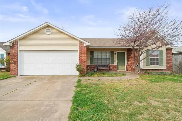 936 NW 15th Street, Moore, OK 73160