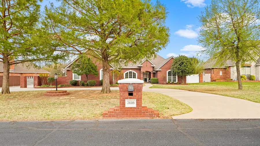 3608 Meadow Lane, Moore, OK 73160 - #2