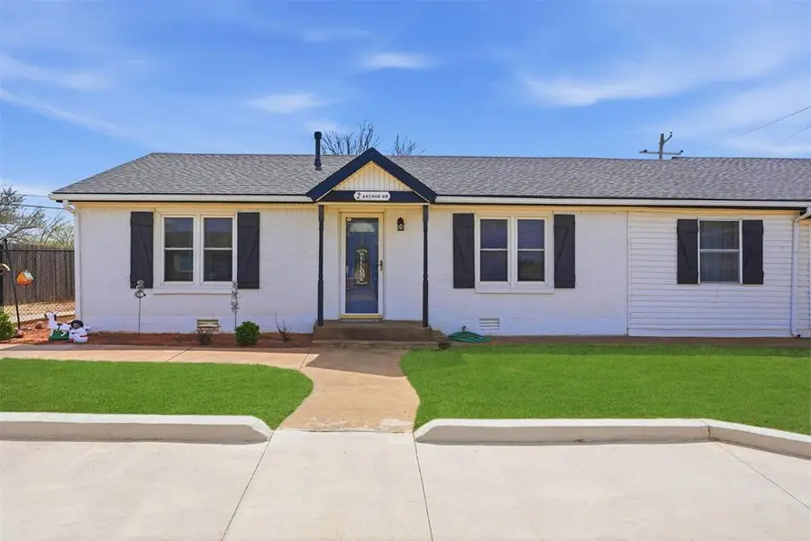 2 E Anchor Drive, Sayre, OK 73662 - #2