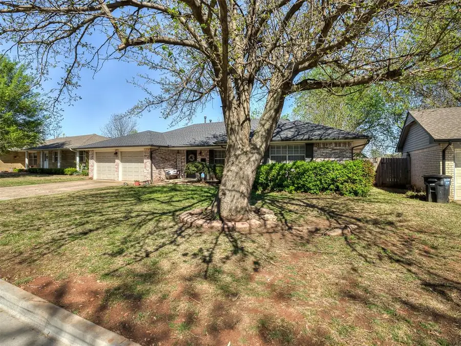 2204 Bellaire Drive, Moore, OK 73160 - #3