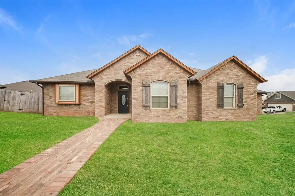 1701 Pinewood Drive, Moore, OK 73160 - #1