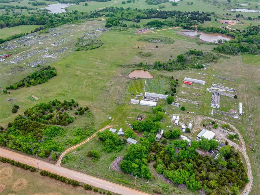 28725 Johnson Road, Maud, OK 74854 - #3