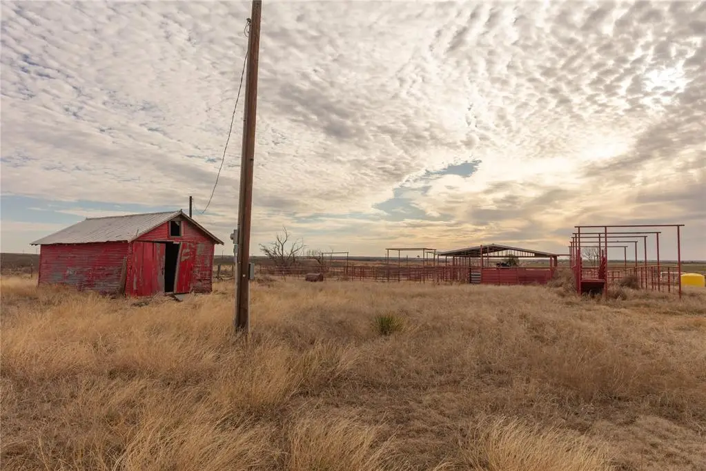000 County Road A, North Childress, TX 79201 - #1