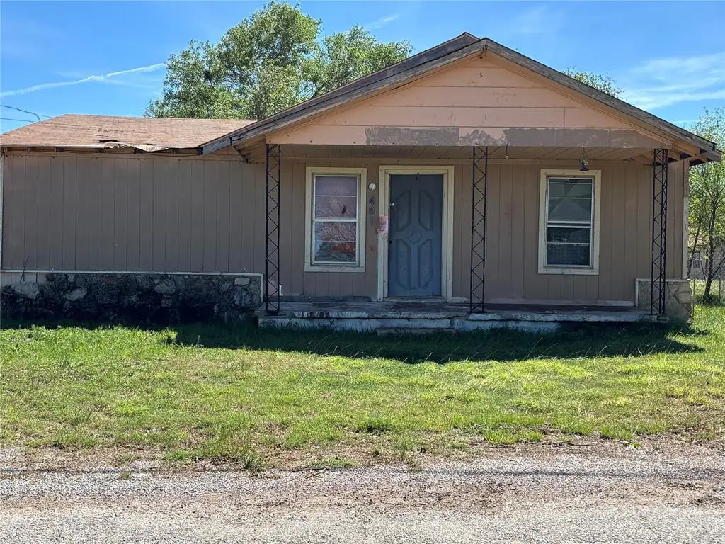 401 W Friendship Street, Mangum, OK 73554 - #1