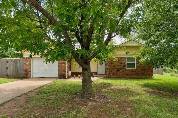 3108 Gwendolyn Lane, Edmond, OK 73034