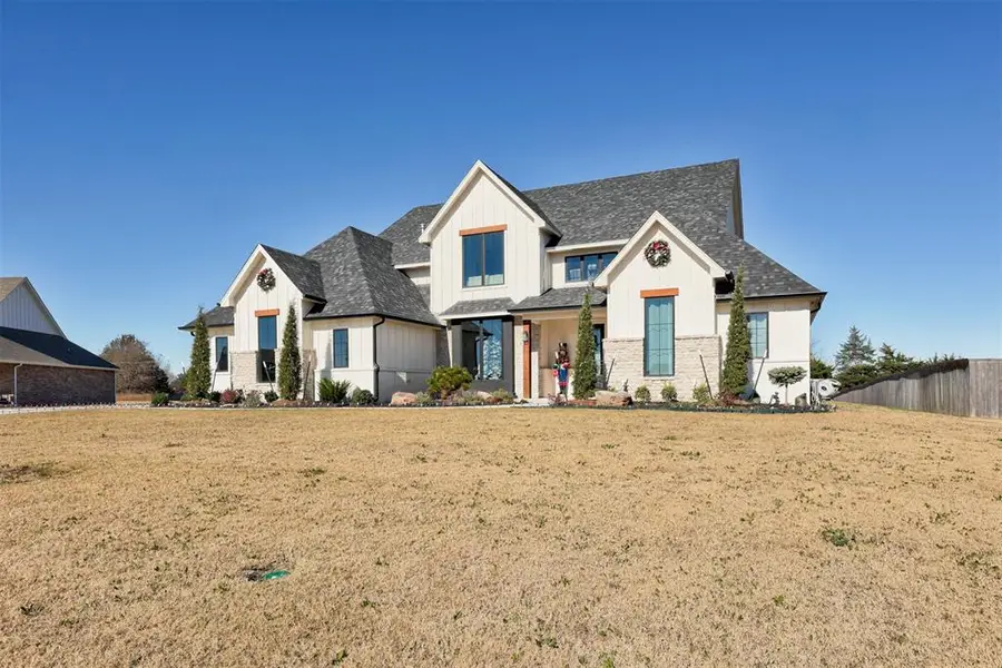 3400 Woodland Springs Drive, Norman, OK 73072 - #3