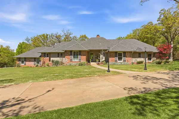 3313 Arrowhead Circle, Edmond, OK 73013
