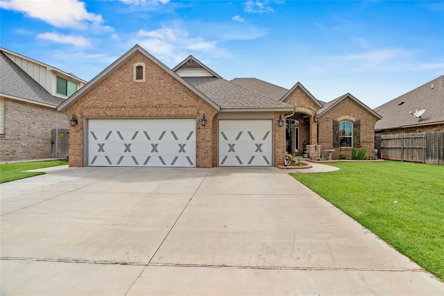 4813 Hidalgo Avenue, Mustang, OK 73064 - #2