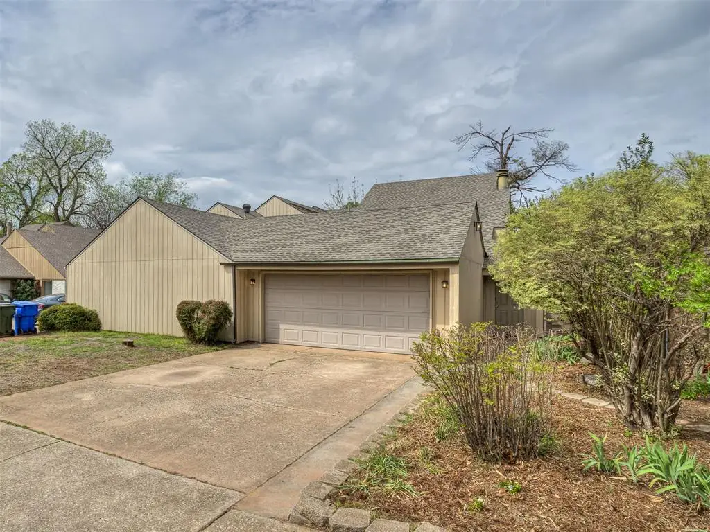 3719 River Oaks Drive, Norman, OK 73072 - #1
