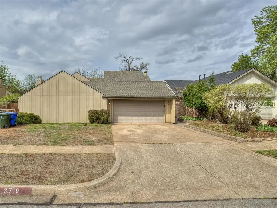 3719 River Oaks Drive, Norman, OK 73072 - #2