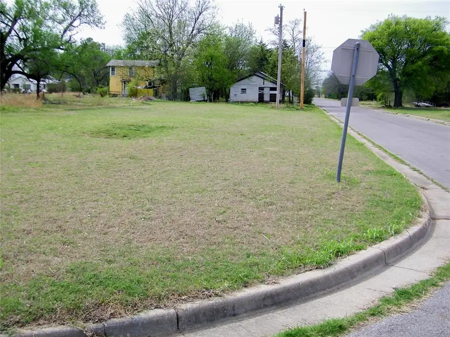 W Magnolia Lane, Duncan, OK 73055 - #3