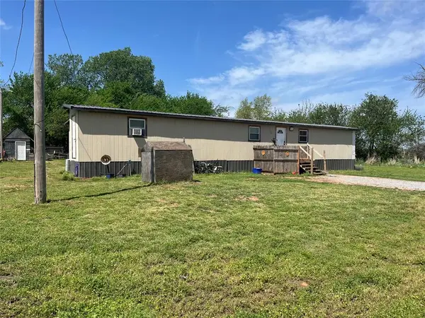 1525 N 14th Street, Guthrie, OK 73044