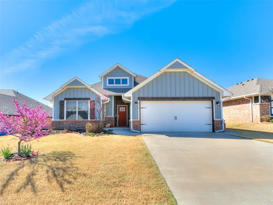 3724 Standing Rock Avenue, Edmond, OK 73012 - #2