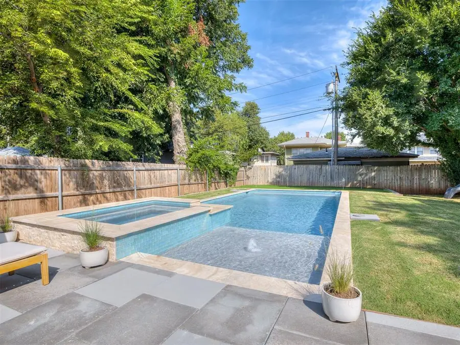 423 NW 19th Street, Oklahoma City, OK 73103 - #3