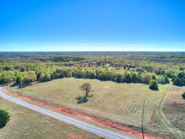 9504 Royal Oak Drive, Arcadia, OK 73007