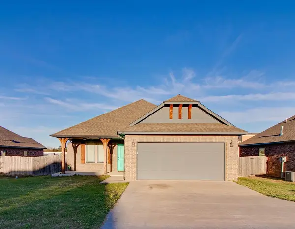 100 Indiana Road, Harrah, OK 73045