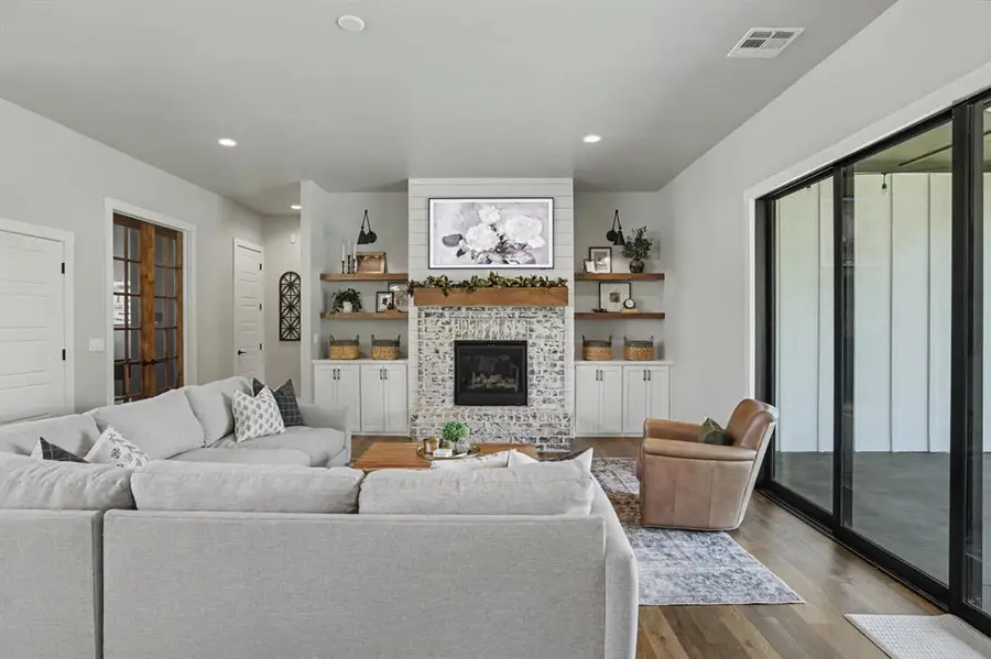 460 Old Farm Road, Edmond, OK 73034 - #3