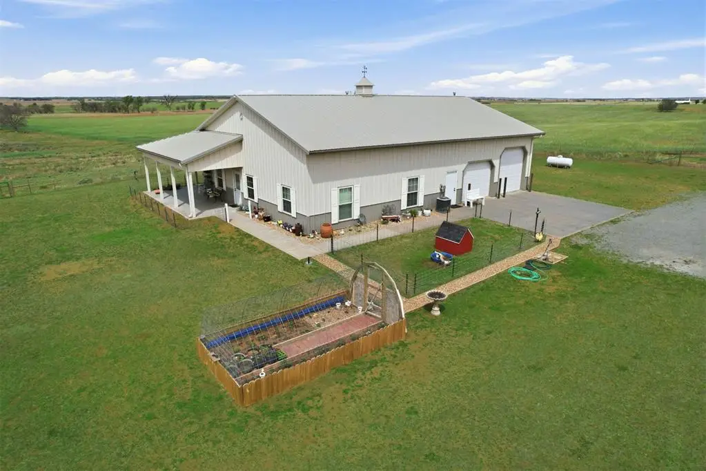 11763 N 1820 Road, Sayre, OK 73662 - #1