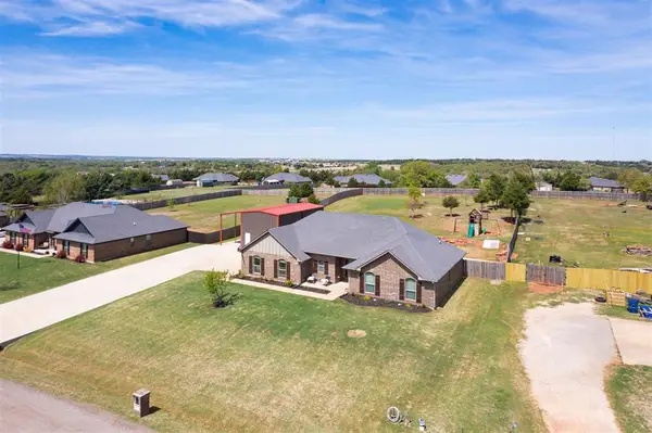 5772 Hillside Drive, Guthrie, OK 73044