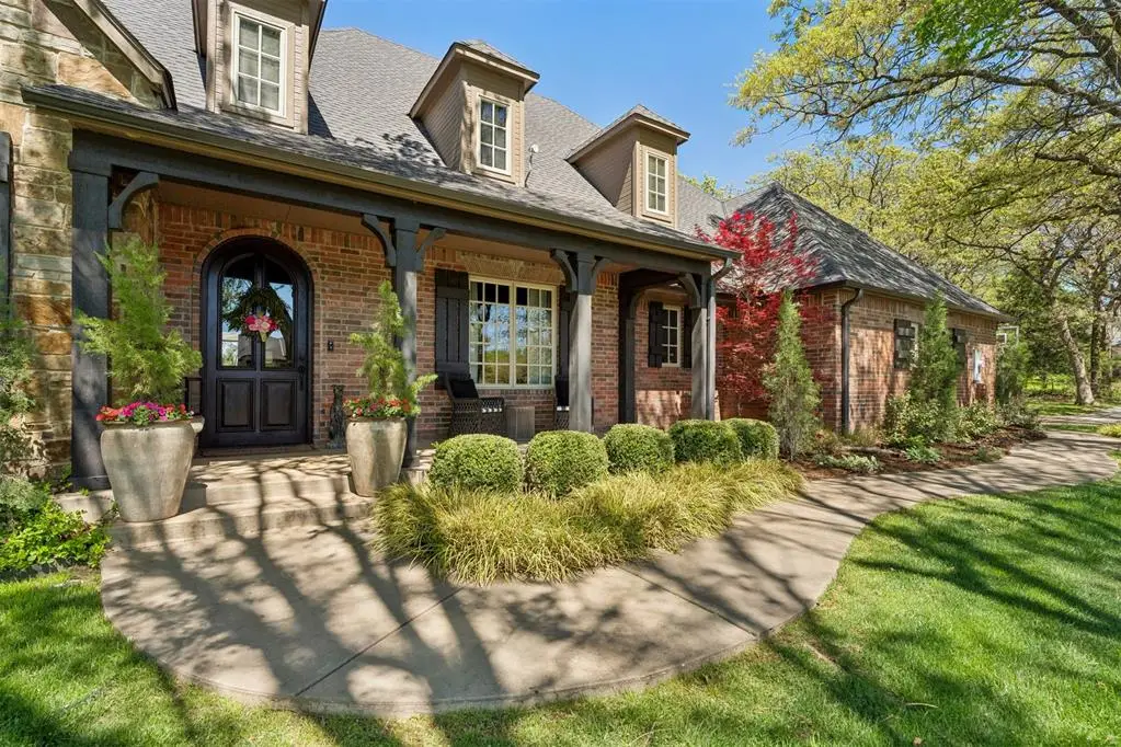 2216 Crestwood Drive, Jones, OK 73049 - #1