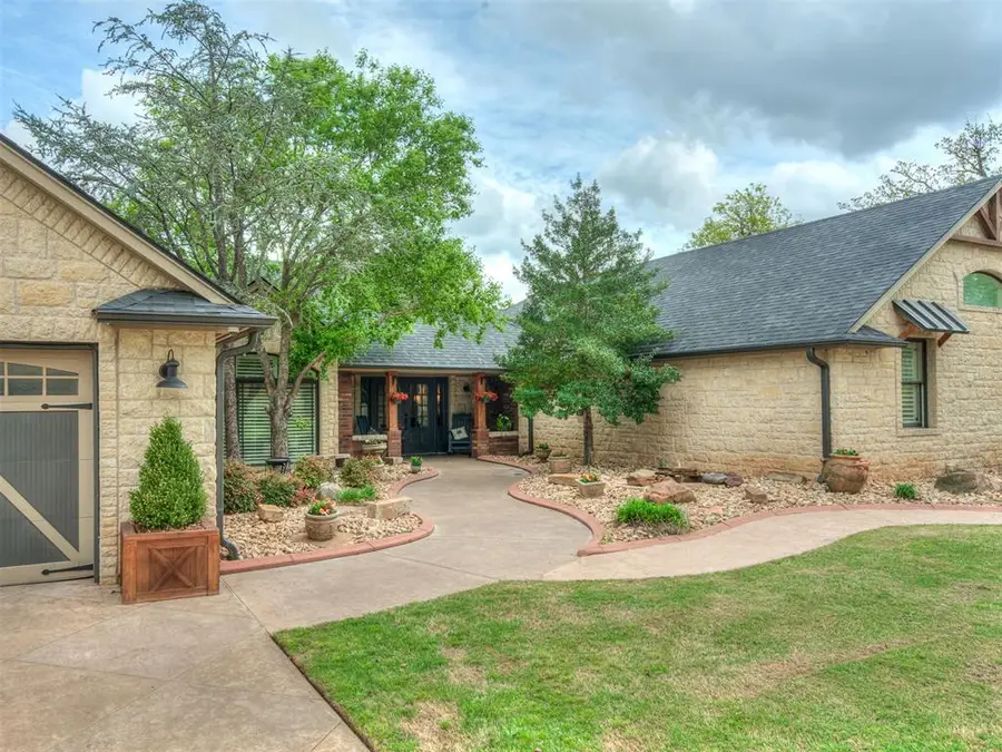 5300 S Triple X Road, Choctaw, OK 73020 - #2