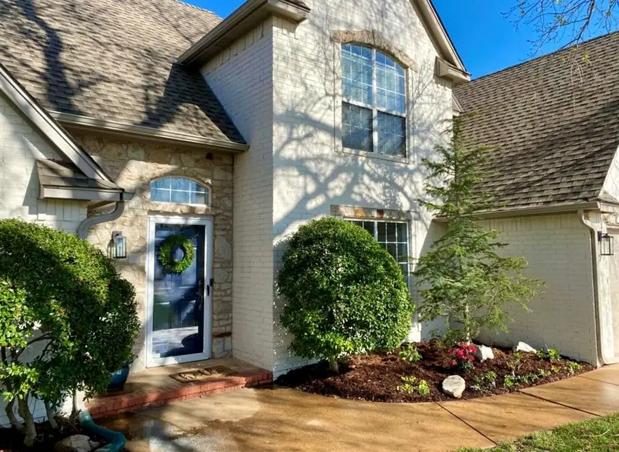 12200 Asbury Drive, Oklahoma City, OK 73162 - #2