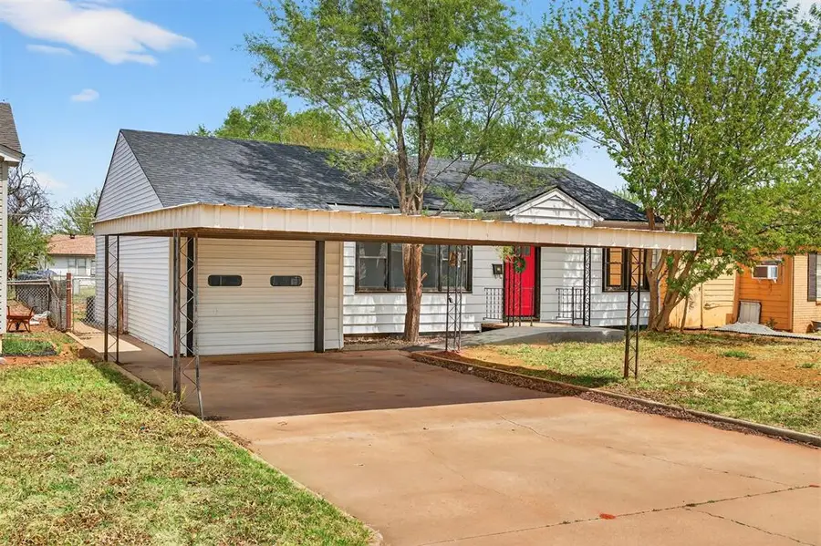 415 Eisenhower Boulevard, Elk City, OK 73644 - #2