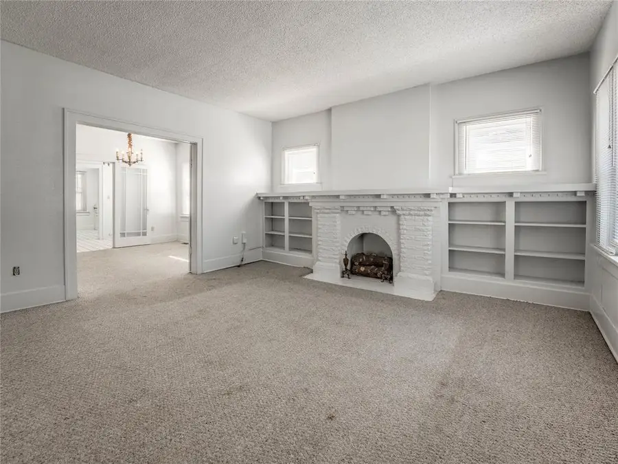 2026 NW 17th Street, Oklahoma City, OK 73106 - #2