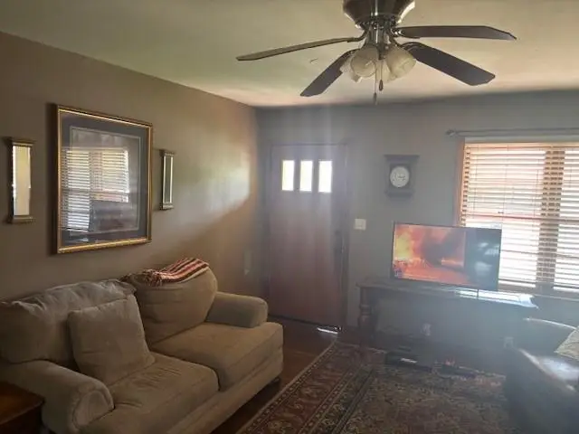 924 W Choctaw Street, Lindsay, OK 73052 - #2