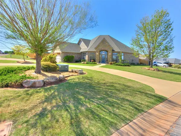 221 Penny Circle, Guthrie, OK 73044