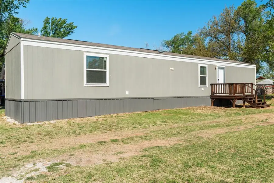 716 W 2nd Street, Watonga, OK 73772 - #3