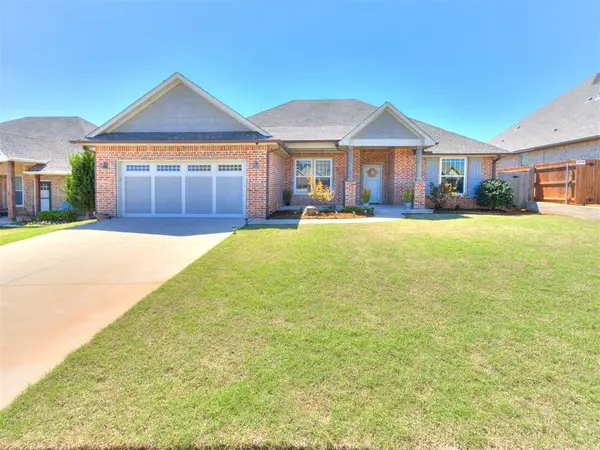 2304 E Kellan Court Terrace, Mustang, OK 73064